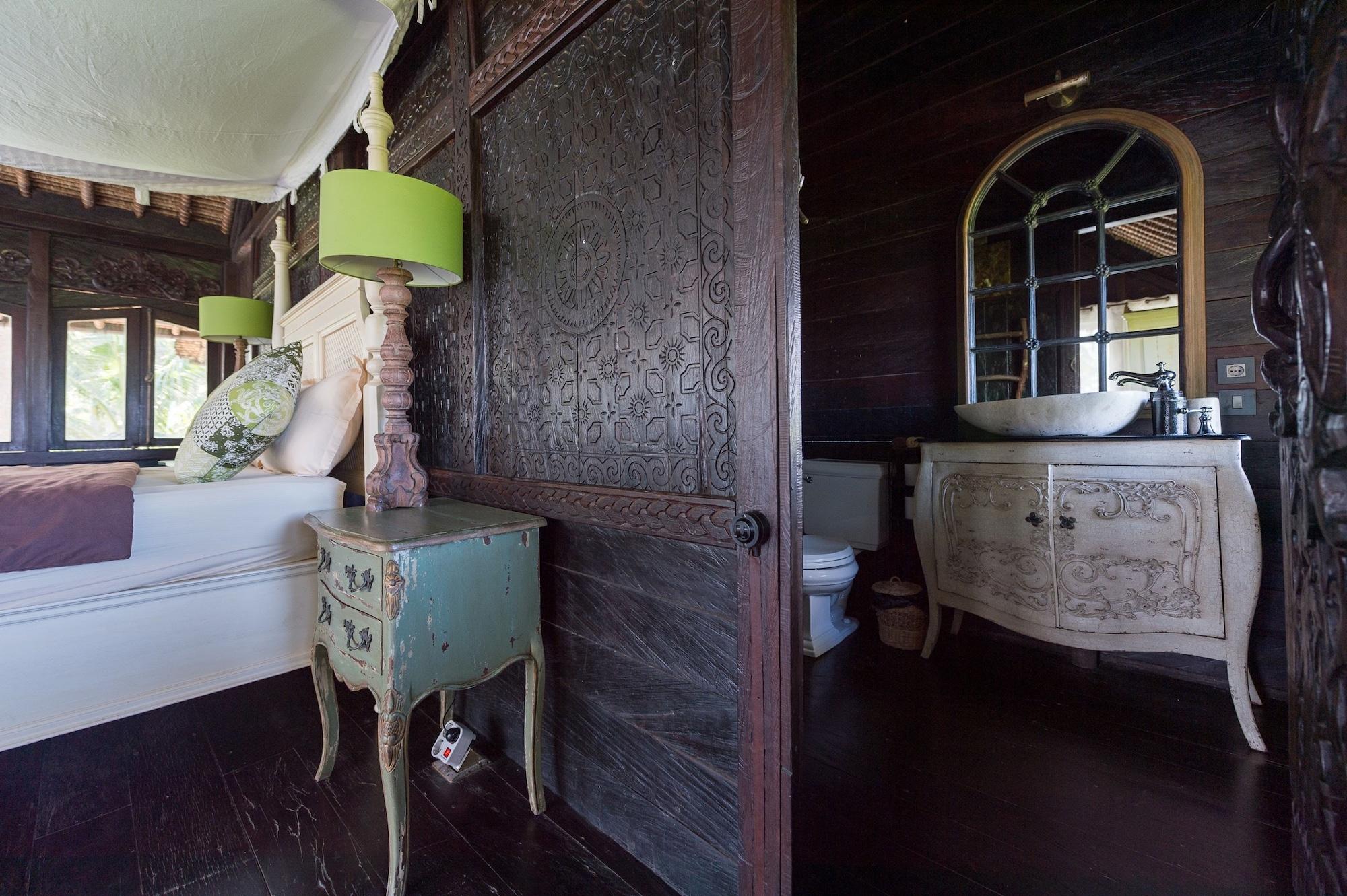 Most Exotic Beachfront Villa Keong Selemadeg エクステリア 写真