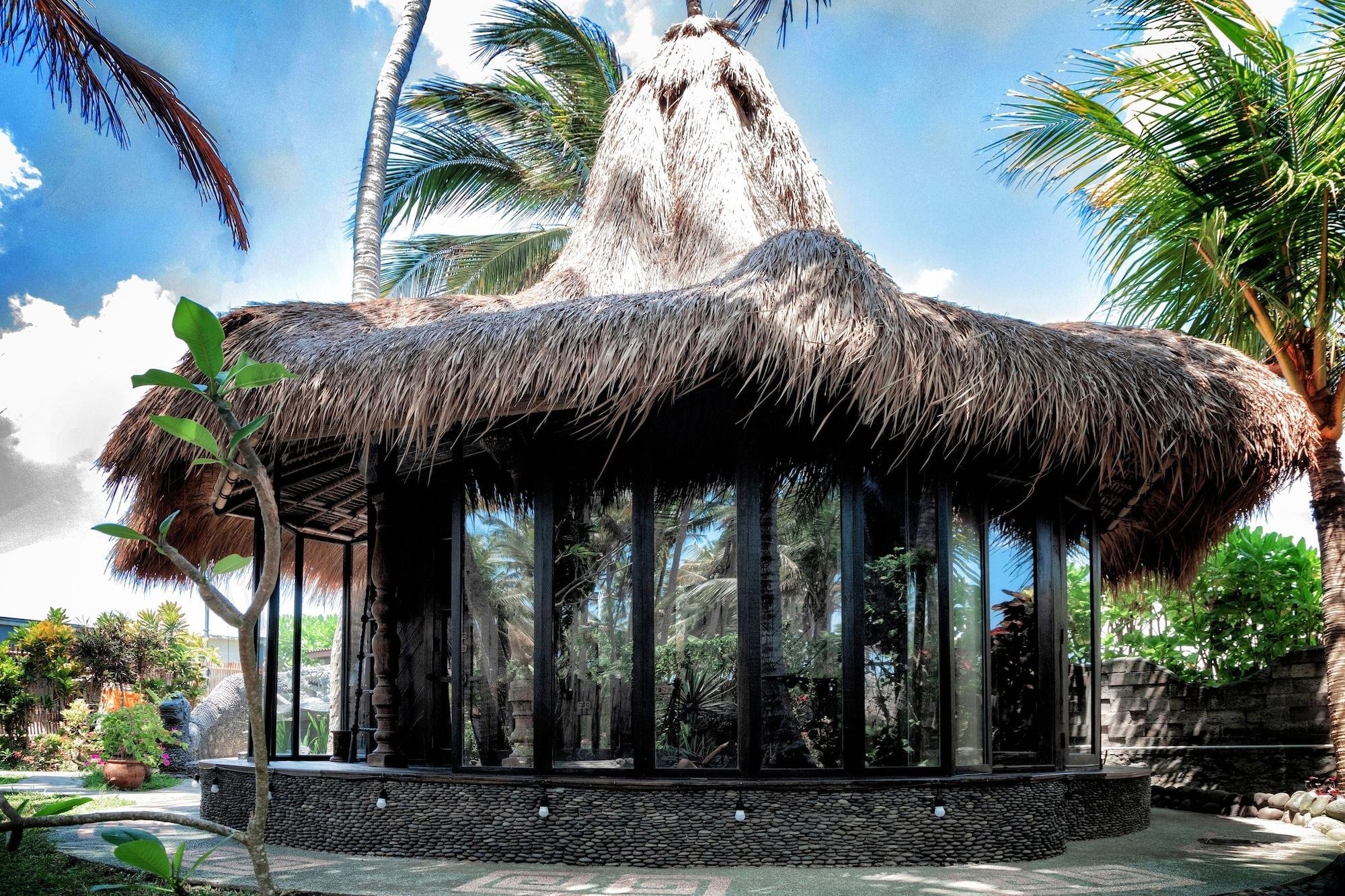 Most Exotic Beachfront Villa Keong Selemadeg エクステリア 写真