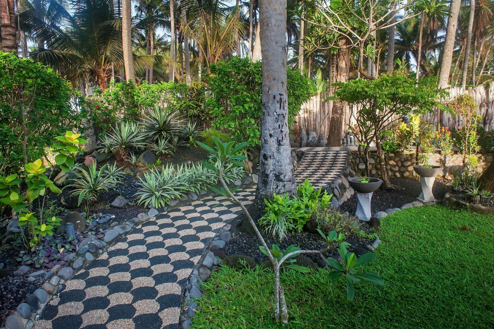Most Exotic Beachfront Villa Keong Selemadeg エクステリア 写真