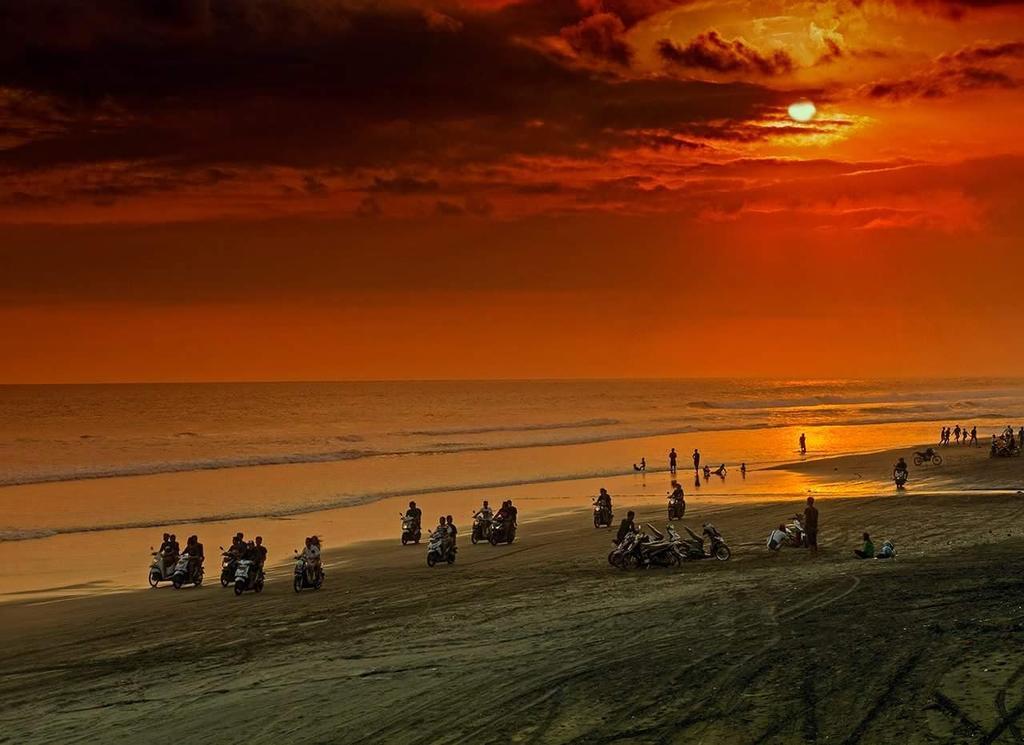 Most Exotic Beachfront Villa Keong Selemadeg エクステリア 写真