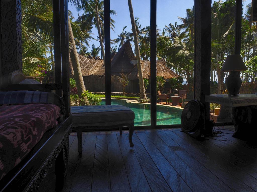 Most Exotic Beachfront Villa Keong Selemadeg エクステリア 写真