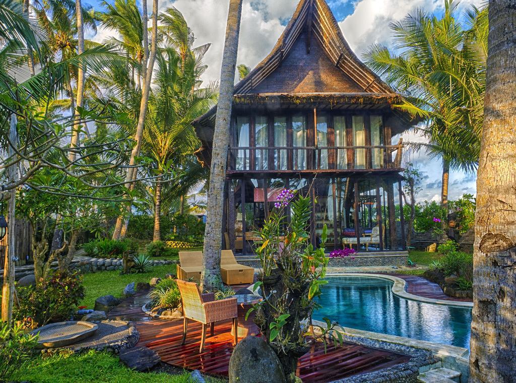 Most Exotic Beachfront Villa Keong Selemadeg エクステリア 写真